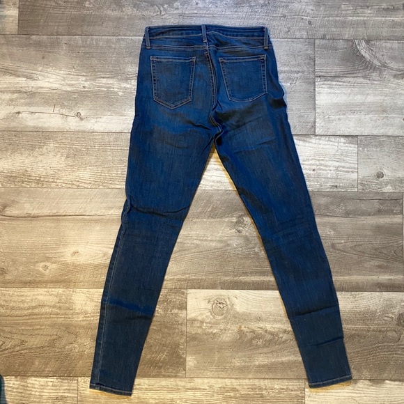 Blue jeans - Picture 3 of 3